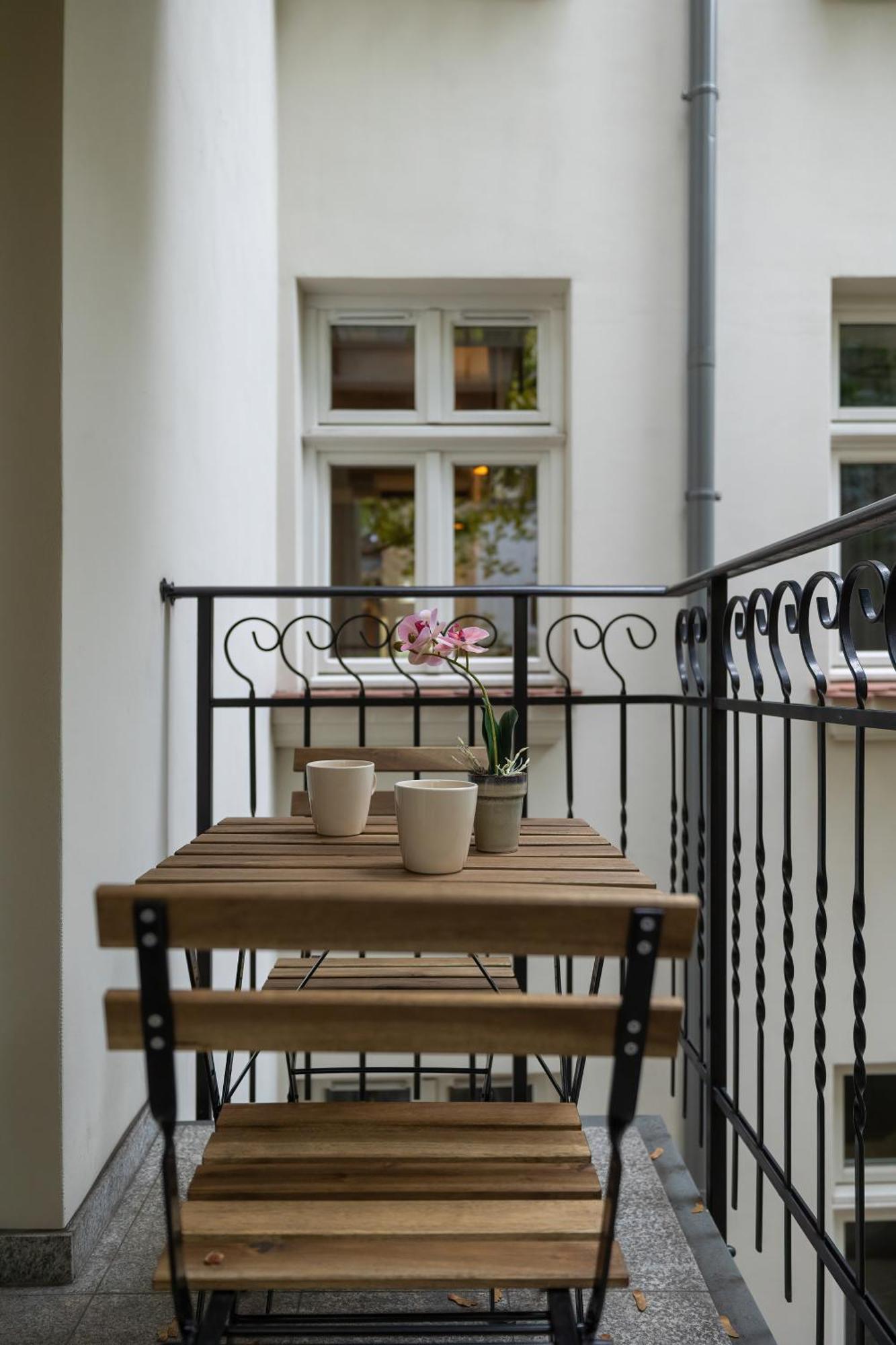 Modern & Comfy Apartment Rakowicka 6 Cracow By Renters Krakau Exterior foto